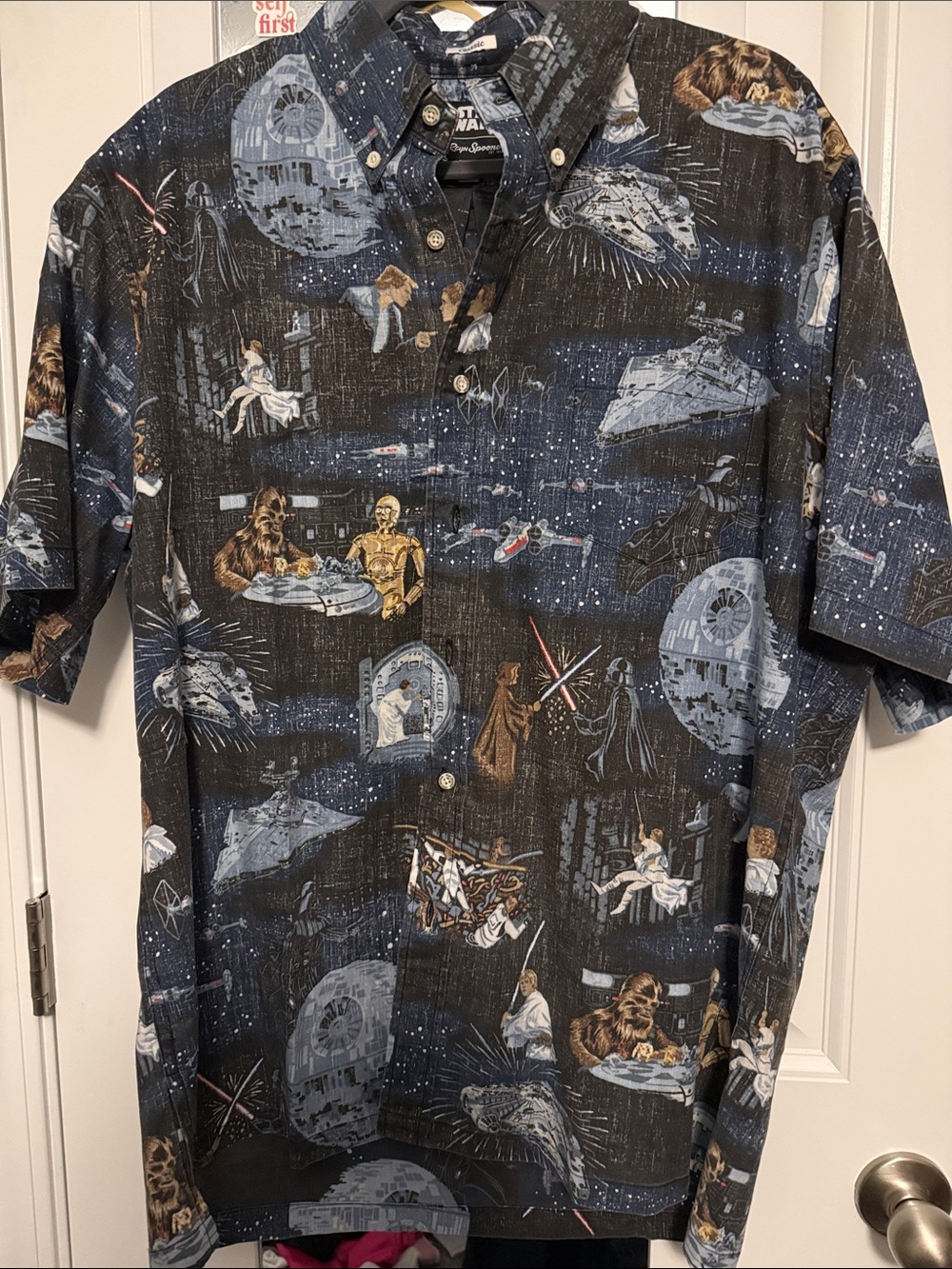 Star Wars Reyn Spooner Black Graphic Short-Sleeve Button-Up Shirt
